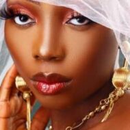 Reesbeauty signature