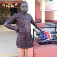 DEBOSS ELIGANCE FASHION AND DESIGN (UNISEX)